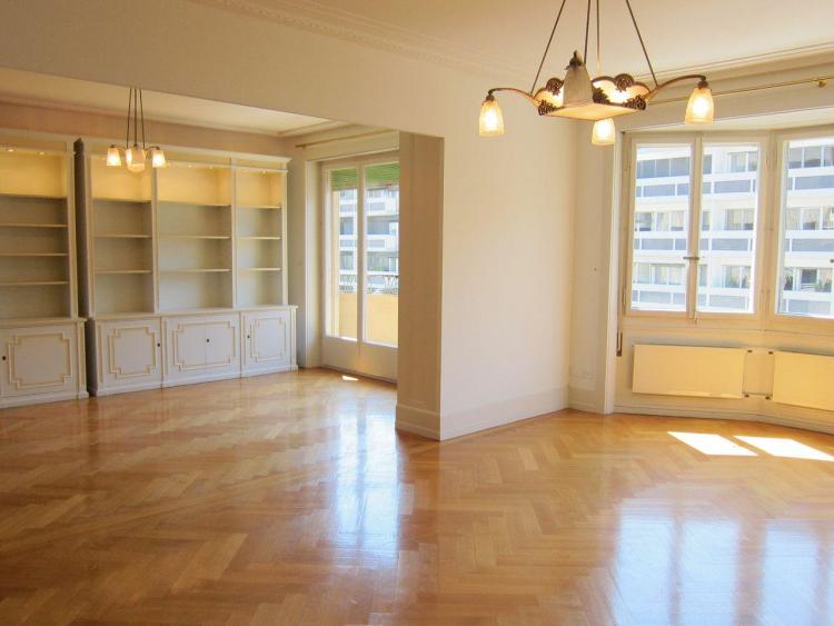 Very nice 6.5 room apartment in the heart of Champel