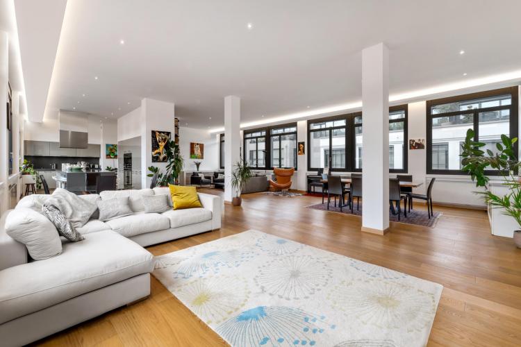 Exclusively ! Magnificent loft-style apartment in the city center